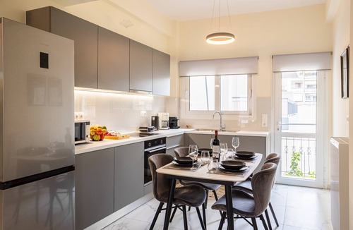 Ilisia Apartment | Zografou Bright Getaway - Athens City Escape