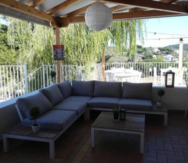 Agia Paraskevi Hotel | Zorbas Family House