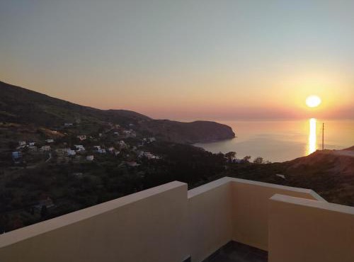 Πλατανακι 2 Seaview Apartment in Andros
