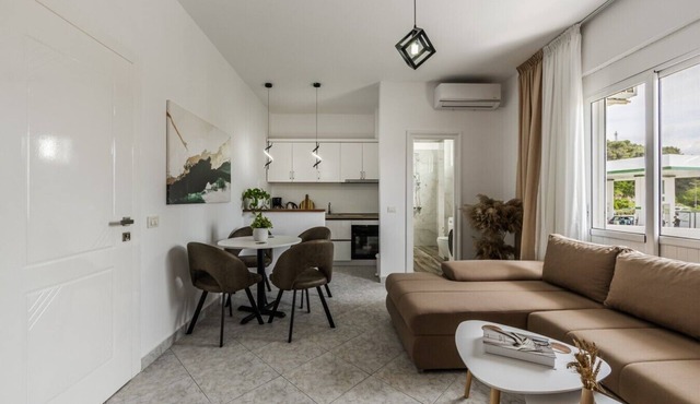 1BR Apartment with Tree Views | Golem by PikHost in Golem