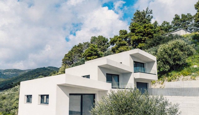 A Cube Villa - Two Bedroom Villa, Sleeps 5 in Keri