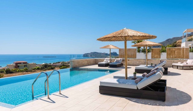 Actea Seaview Villas - Holiways Collection in Kissamos