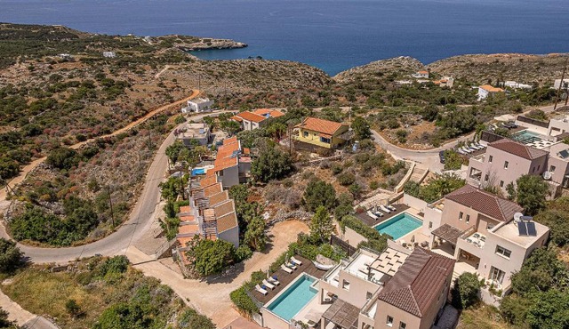 Adeste Villas - 900m to Sea - Holiways Collection in Apokoronas