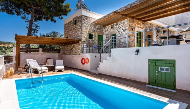 Aggel's House - stone house - private pool - courtyard - countryside views