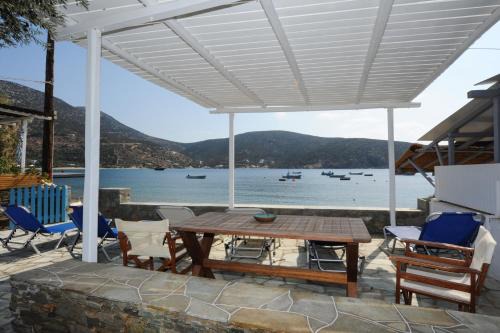 Agrilia Apartments & Studios in Vathi