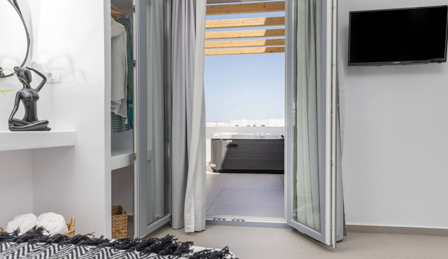 Alenor City Hotel in Naxos