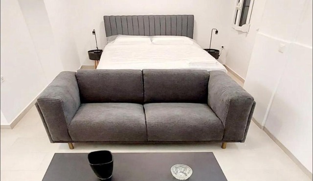 Alimos Cozy Studio in Athens