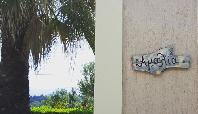 Amalia - Oneira Villas in Mousata