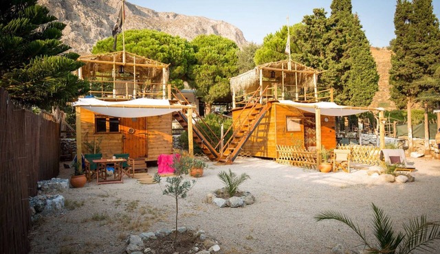 Ambelli The Pirates Cabin - Black Pearl