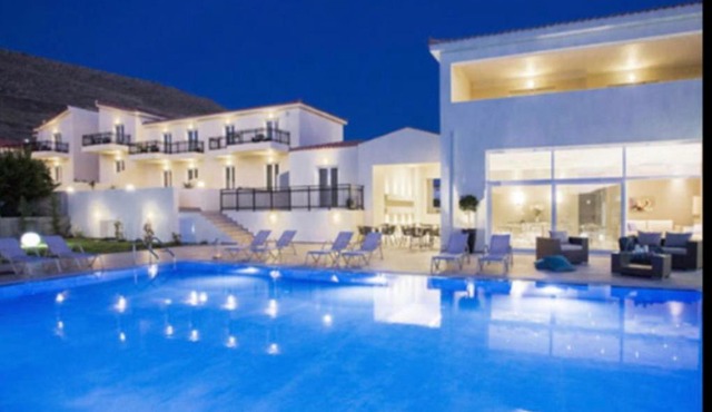 Ammos Suites in Platy