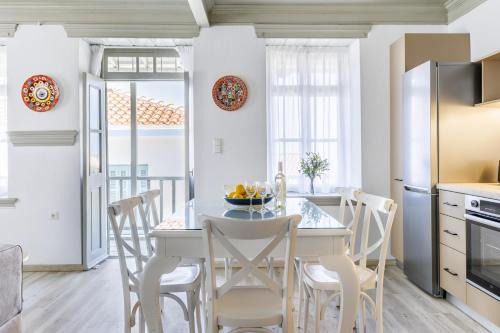 Amorama Suites - Authentic Village Stay in Glossa in Glossa