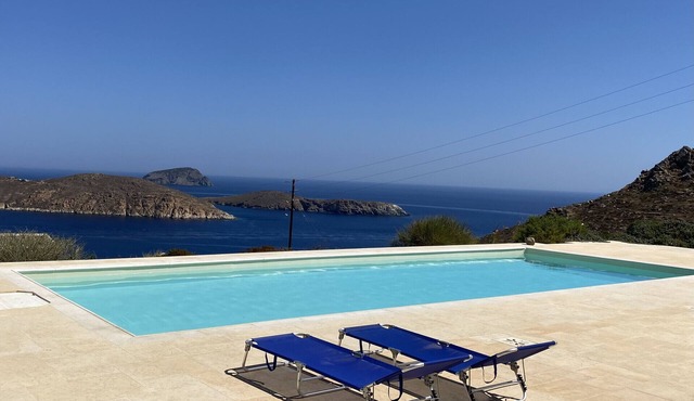 An Amazing Stone Villa-B in Serifos w/Shared Pool