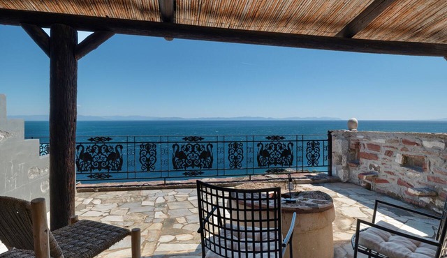 Apartment 'Castle Rizaraki 204' with Sea View, Wi-Fi and Air Conditioning