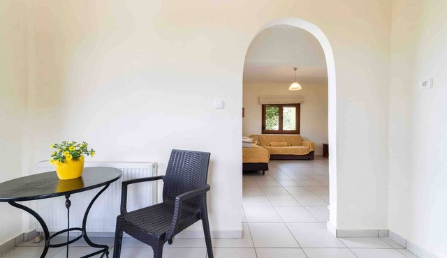 Apartment 'Green Bay Thassos' with Balcony, Wi-Fi and Air Conditioning in Κοίνυρα
