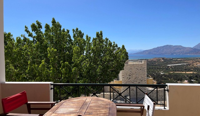 Apartment 'Spitiko' with Sea View, Shared Terrace and Wi-Fi