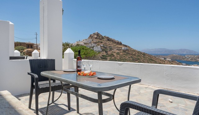 Apartment 'Studio 4' with Sea View, Wi-Fi and Air Conditioning