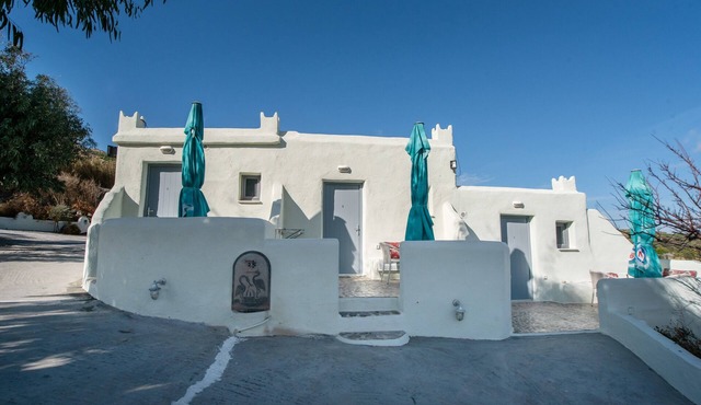 Apartment 'Studios Kapsali 1' with Sea View, Wi-Fi and Air Conditioning in Naxos