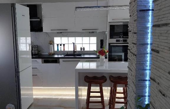 Apervill Luxury House in Rantatika