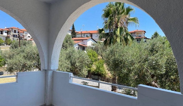 Apt - Sleeps 5 - Pets Ok - Balcony - Parking in Chalkidiki - Sithonia