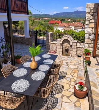 Archontiko Kastellia - Stone Guesthouse with Fireplace and Mountain View
