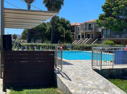 Ariadnes Holiday Accommodation in Apidias Lakos