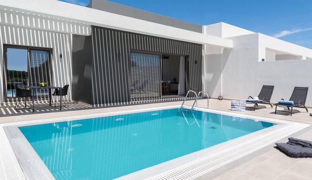 Armonia Suites Gennadi - Christos in Gennadi