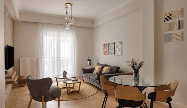 Athens Glow 2bd Apt in Ilisia