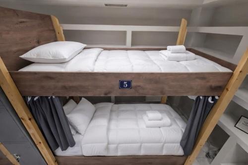 Athens Supreme BEDS No5 in Athens
