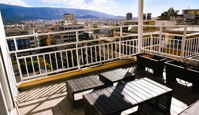 Athens Tiny rooftop by Super Host Hub