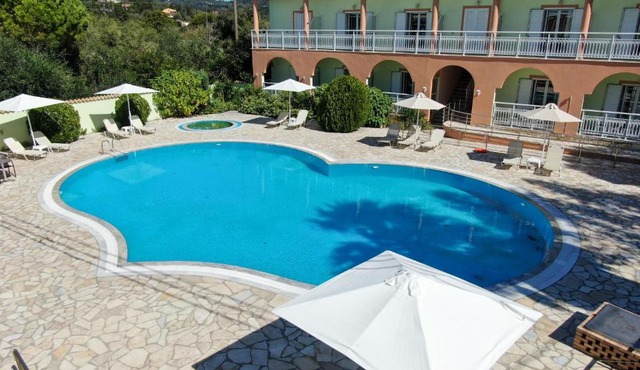 Athina Hotel in Agios Georgios Pagon