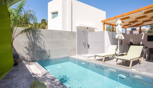 Aura Luxury Villas Aeonia, Villa in Rhodes