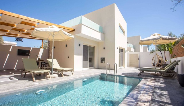Aura Luxury Villas Lyra, Villa in Rhodes