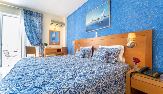 Avra Hotel