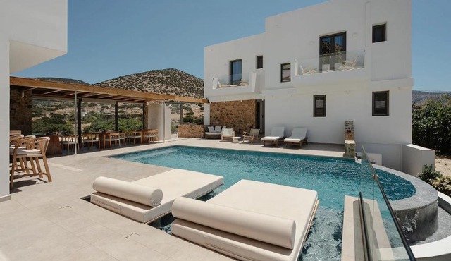 Axopetra Boutique Hotel in Agiassos
