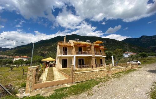 Beach Front Apartment In Nafpaktos With Wifi