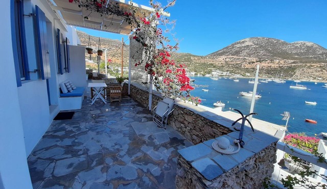 Beach Side Studio in Vathi