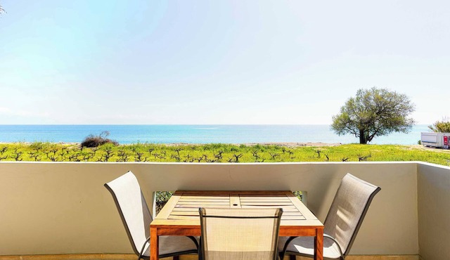 Beachfront Nest Memi, Koroni-Seaheaven House A1