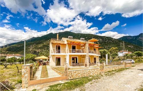Beautiful Apartment In Nafpaktos