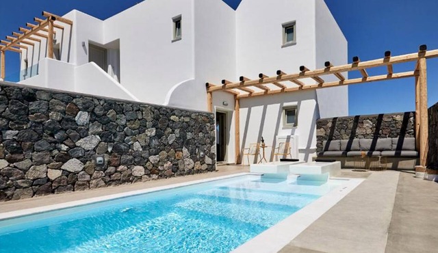 BH389 - C - Suite Santorini in Mesaria