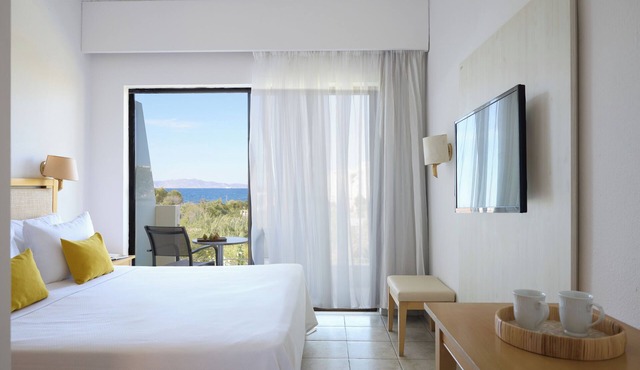 Blue Bay Beach Resort in Rhodes