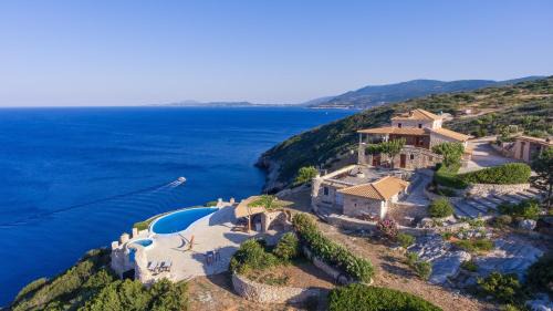 Blue Caves Villas - exceptional Villas with private pools direct access to the sea