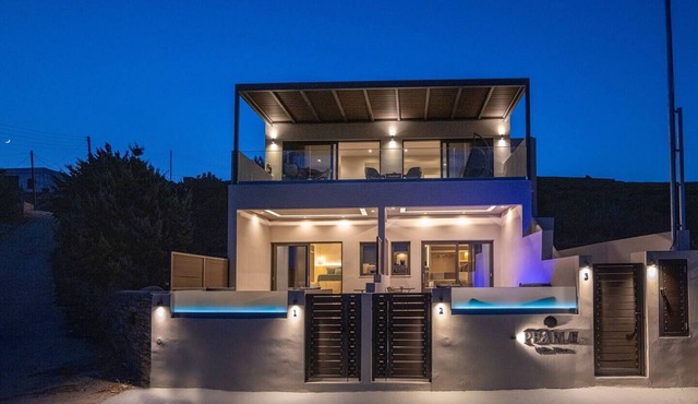 Blue Pearl Suite in Tinos