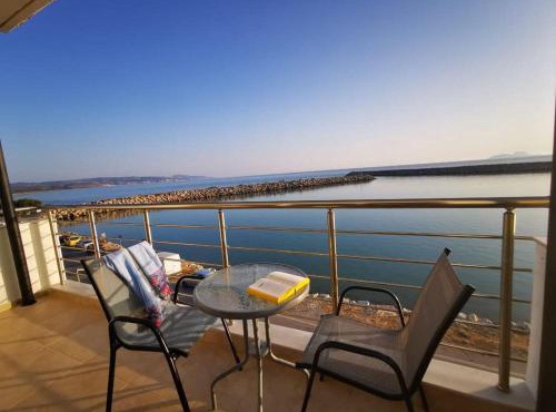 Blue Sea Apartment, Seaside
