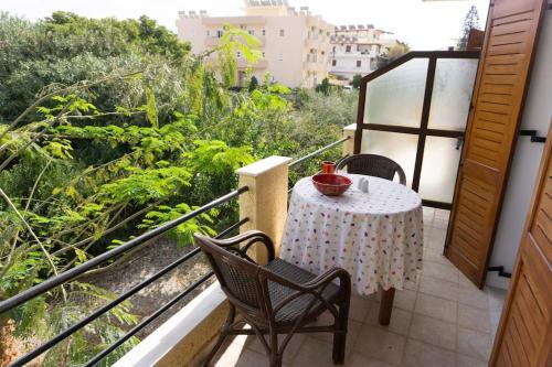 Bright apartment with balcony close to the beach #4 in Ayía Marína