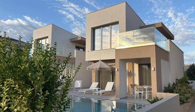 Calm Luxury Villas