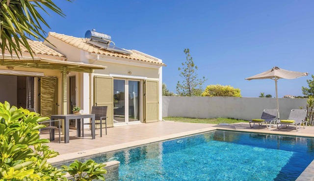 Caretta Beach Villa - One Bedroom Villa, Sleeps 2 in Ionian Islands