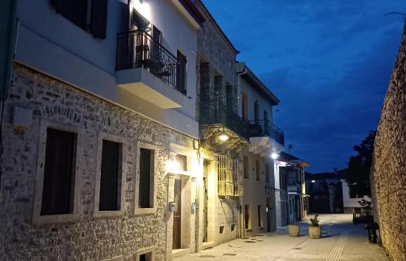 Casa en el Lago -Luxury apartments in the historical center of Ioannina