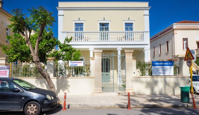 Casa Verde Chania, 8 BD, 6 BA, 3 Jacuzzi, cozy