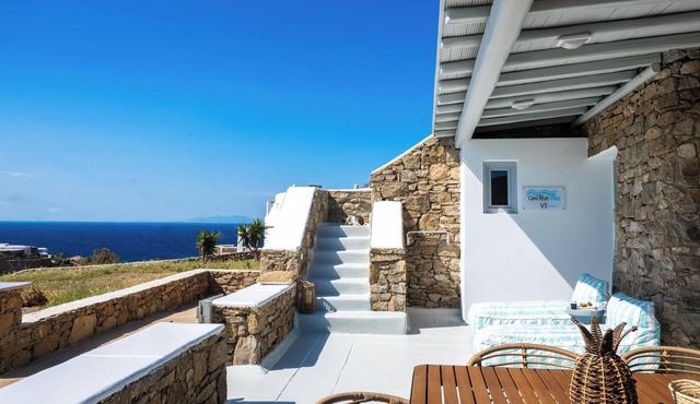 Cavo Blue Villas, Junior Luxury Villa with Pool View in Mykonos