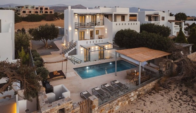 Cedar Forest Oceanfront Villa, 4BR Private Pool in Naxos